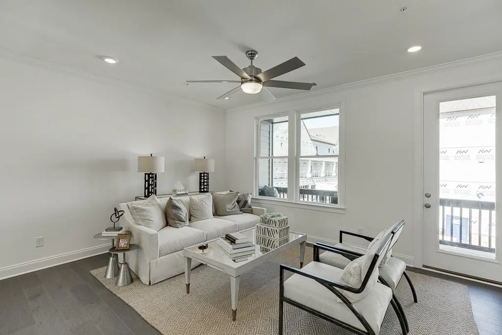 6523 Beacon Drive Unit 370, Sandy Springs, Georgia 30328, 3 Bedrooms Bedrooms, ,3 BathroomsBathrooms,Residential,Sold,6523 Beacon Drive Unit 370,6998811