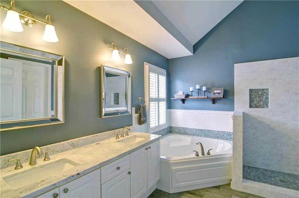 310 Francyne Court Ne, Sandy Springs, Georgia 30328, 3 Bedrooms Bedrooms, ,2 BathroomsBathrooms,Residential,Sold,310 Francyne Court Ne,5969520