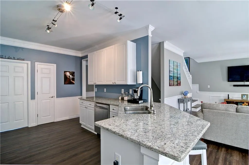 310 Francyne Court Ne, Sandy Springs, Georgia 30328, 3 Bedrooms Bedrooms, ,2 BathroomsBathrooms,Residential,Sold,310 Francyne Court Ne,5969520