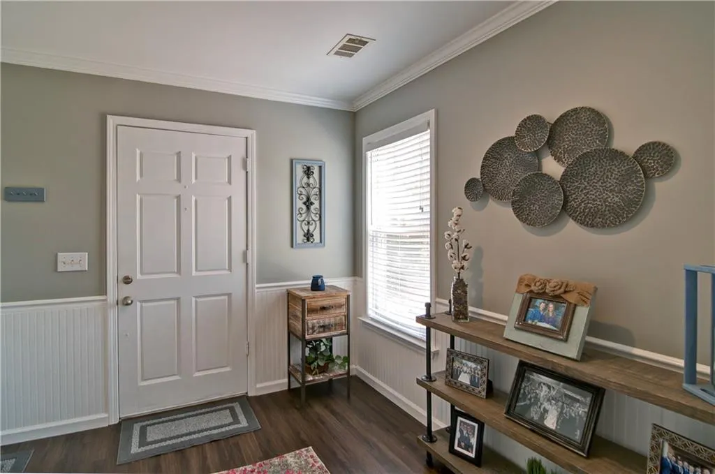 310 Francyne Court Ne, Sandy Springs, Georgia 30328, 3 Bedrooms Bedrooms, ,2 BathroomsBathrooms,Residential,Sold,310 Francyne Court Ne,5969520