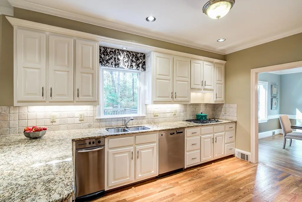 7170 Cherry Bluff Drive, Sandy Springs, Georgia 30350, 5 Bedrooms Bedrooms, ,4 BathroomsBathrooms,Residential,Sold,7170 Cherry Bluff Drive,5777286