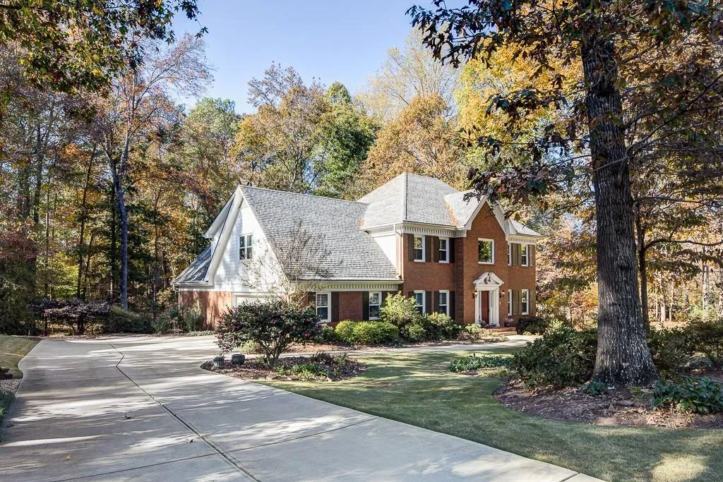 7170 Cherry Bluff Drive, Sandy Springs, Georgia 30350, 5 Bedrooms Bedrooms, ,4 BathroomsBathrooms,Residential,Sold,7170 Cherry Bluff Drive,5777286