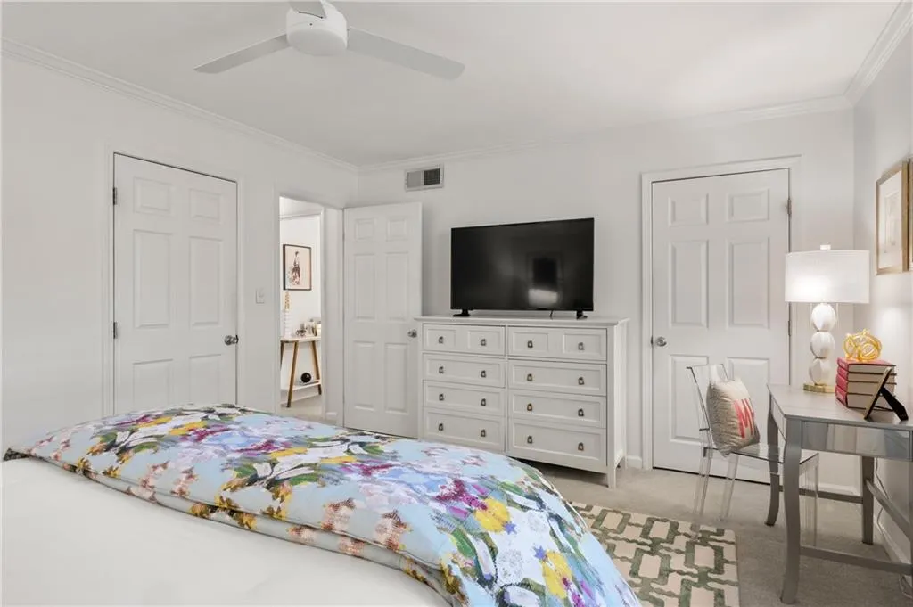 136 Peachtree Memorial Drive Nw Unit Nh2, Atlanta, Georgia 30309, 2 Bedrooms Bedrooms, ,1 BathroomBathrooms,Residential,For Sale,136 Peachtree Memorial Drive Nw Unit Nh2,7623314