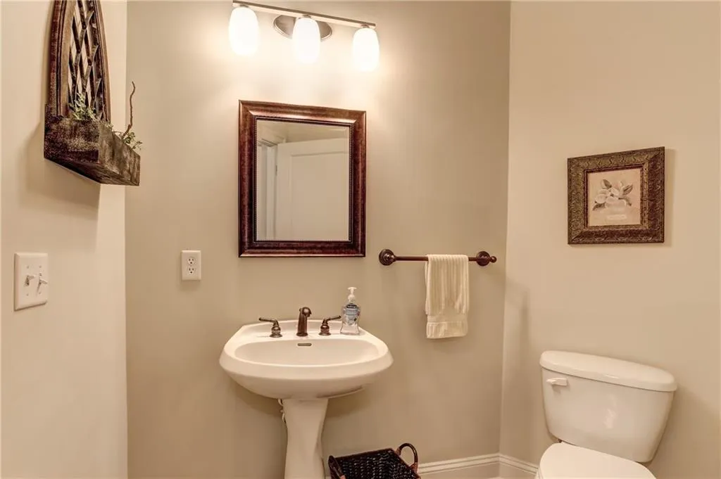 901 Abernathy Road Unit 4240, Atlanta, Georgia 30328, 3 Bedrooms Bedrooms, ,2 BathroomsBathrooms,Residential,Sold,901 Abernathy Road Unit 4240,6976462