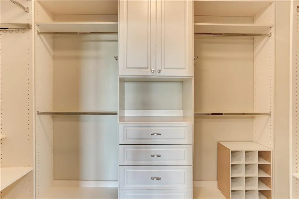 901 Abernathy Road Unit 4240, Atlanta, Georgia 30328, 3 Bedrooms Bedrooms, ,2 BathroomsBathrooms,Residential,Sold,901 Abernathy Road Unit 4240,6976462