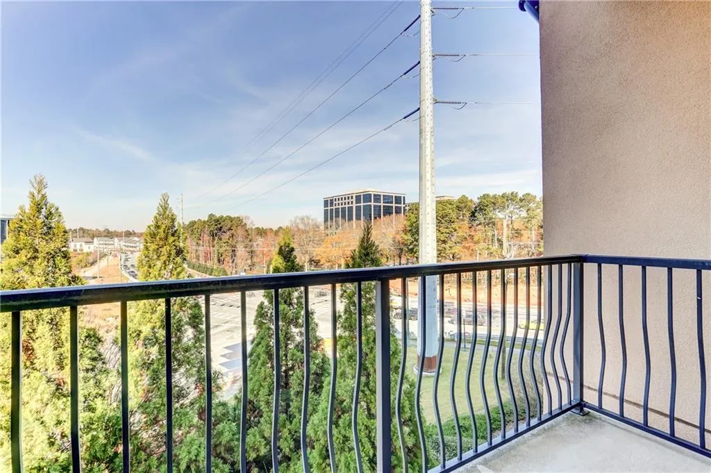 901 Abernathy Road Unit 4240, Atlanta, Georgia 30328, 3 Bedrooms Bedrooms, ,2 BathroomsBathrooms,Residential,Sold,901 Abernathy Road Unit 4240,6976462
