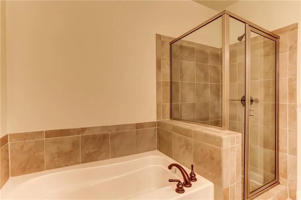 901 Abernathy Road Unit 4240, Atlanta, Georgia 30328, 3 Bedrooms Bedrooms, ,2 BathroomsBathrooms,Residential,Sold,901 Abernathy Road Unit 4240,6976462