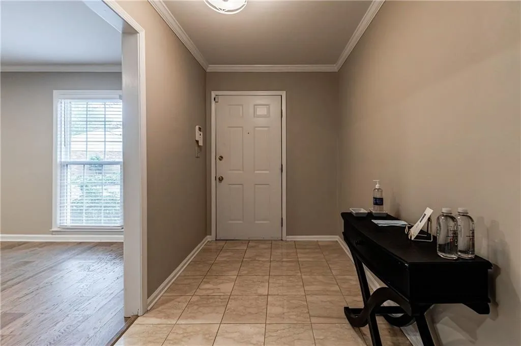 520 The North Chace, Sandy Springs, Georgia 30328, 3 Bedrooms Bedrooms, ,2 BathroomsBathrooms,Residential,Sold,520 The North Chace,6853752
