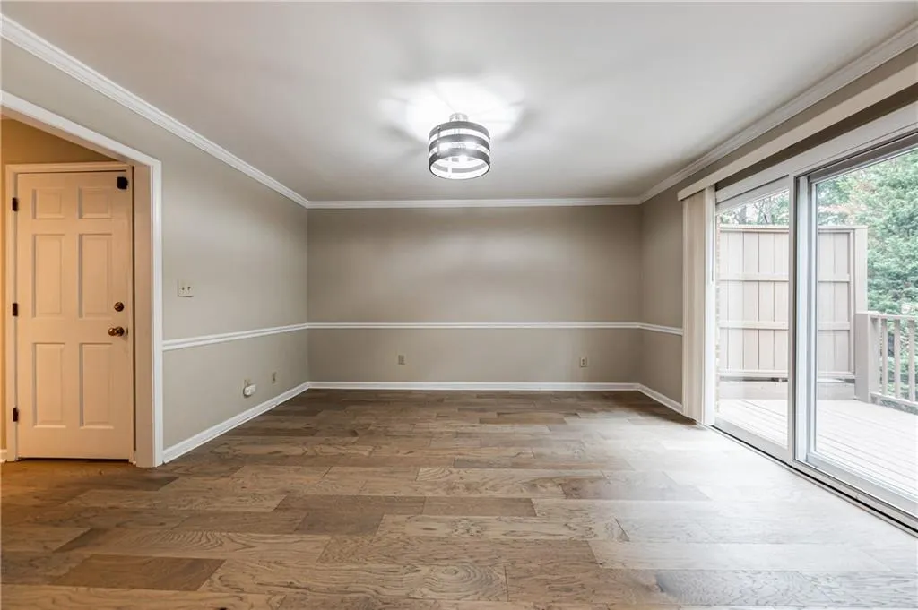 520 The North Chace, Sandy Springs, Georgia 30328, 3 Bedrooms Bedrooms, ,2 BathroomsBathrooms,Residential,Sold,520 The North Chace,6853752
