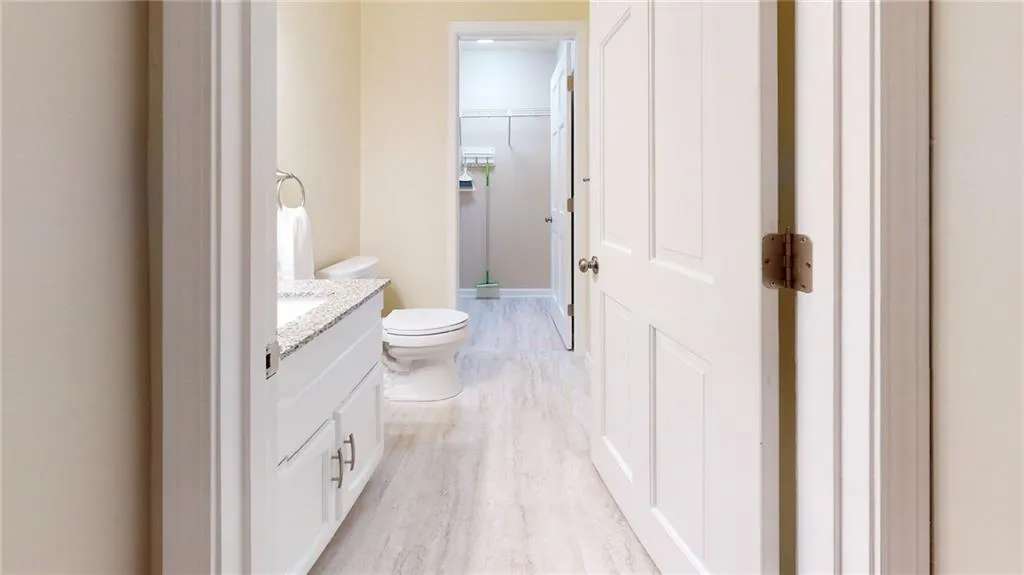 520 The North Chace, Sandy Springs, Georgia 30328, 3 Bedrooms Bedrooms, ,2 BathroomsBathrooms,Residential,Sold,520 The North Chace,6853752
