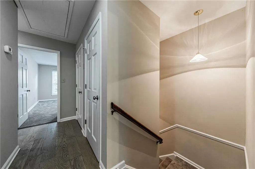 520 The North Chace, Sandy Springs, Georgia 30328, 3 Bedrooms Bedrooms, ,2 BathroomsBathrooms,Residential,Sold,520 The North Chace,6853752