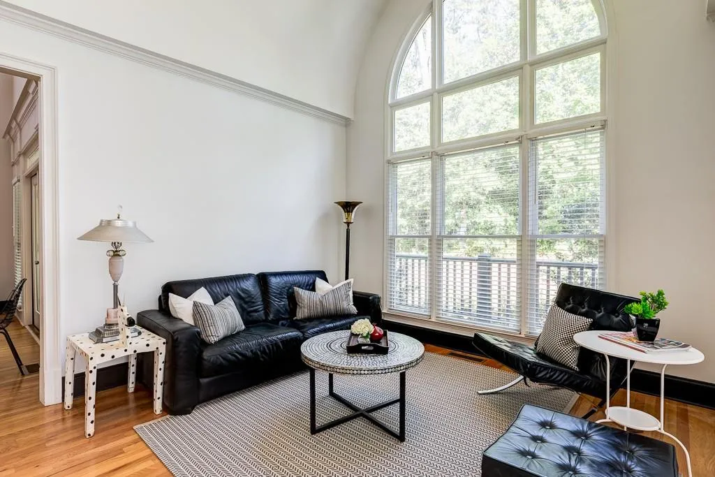 315 Hunting View Court, Sandy Springs, Georgia 30328, 5 Bedrooms Bedrooms, ,4 BathroomsBathrooms,Residential,Sold,315 Hunting View Court,5924395