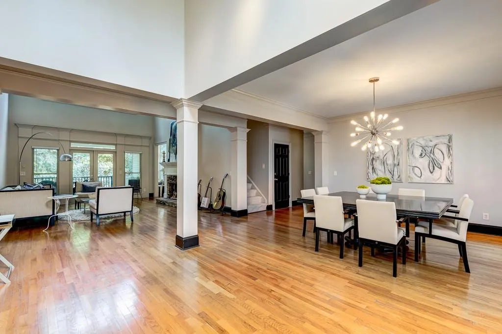 315 Hunting View Court, Sandy Springs, Georgia 30328, 5 Bedrooms Bedrooms, ,4 BathroomsBathrooms,Residential,Sold,315 Hunting View Court,5924395