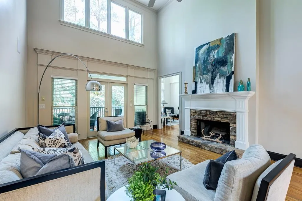 315 Hunting View Court, Sandy Springs, Georgia 30328, 5 Bedrooms Bedrooms, ,4 BathroomsBathrooms,Residential,Sold,315 Hunting View Court,5924395