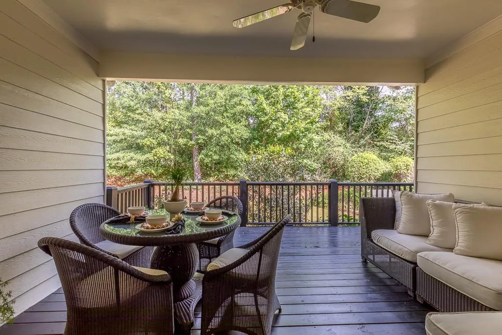 315 Hunting View Court, Sandy Springs, Georgia 30328, 5 Bedrooms Bedrooms, ,4 BathroomsBathrooms,Residential,Sold,315 Hunting View Court,5924395