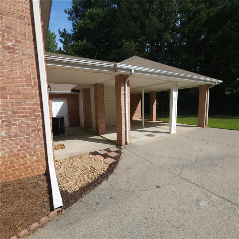 8863 Carroll Manor Drive, Sandy Springs, Georgia 30350, 3 Bedrooms Bedrooms, ,2 BathroomsBathrooms,Residential,Sold,8863 Carroll Manor Drive,7277980