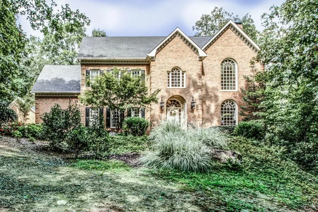 2905 Coles Way, Sandy Springs, Georgia 30350, 5 Bedrooms Bedrooms, ,4 BathroomsBathrooms,Residential,Sold,2905 Coles Way,5604325