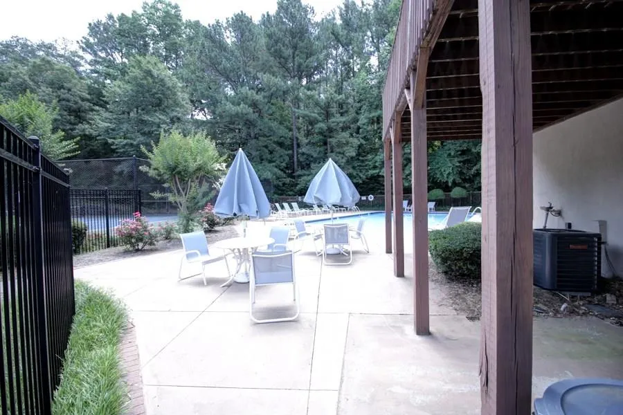 1204 Masons Creek Circle, Sandy Springs, Georgia 30350, 2 Bedrooms Bedrooms, ,2 BathroomsBathrooms,Residential,Sold,1204 Masons Creek Circle,5637316