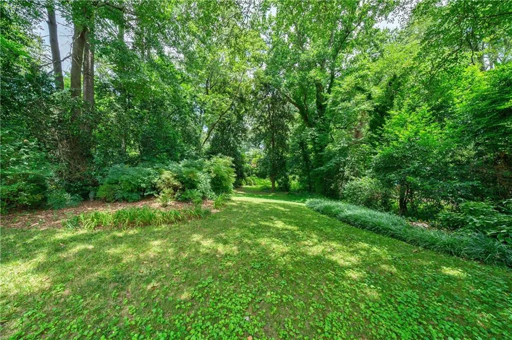 6205 Aberdeen Drive, Sandy Springs, Georgia 30328, 4 Bedrooms Bedrooms, ,3 BathroomsBathrooms,Residential,Sold,6205 Aberdeen Drive,6751986