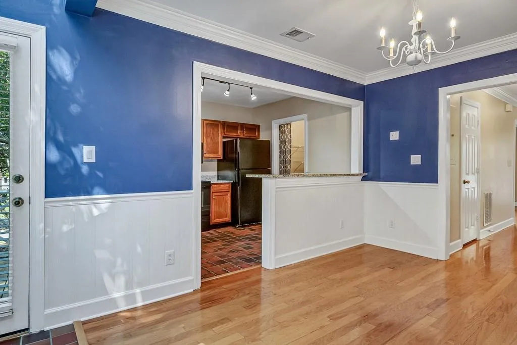 7500 Roswell Road Unit 33, Sandy Springs, Georgia 30350, 2 Bedrooms Bedrooms, ,2 BathroomsBathrooms,Residential,Sold,7500 Roswell Road Unit 33,6862366