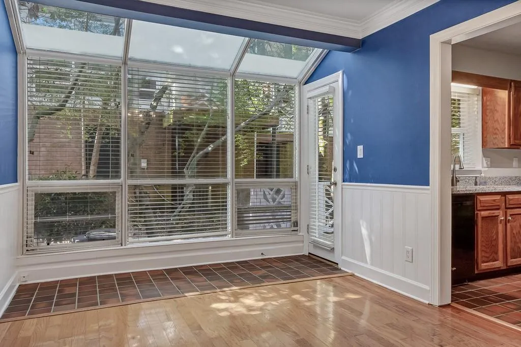 7500 Roswell Road Unit 33, Sandy Springs, Georgia 30350, 2 Bedrooms Bedrooms, ,2 BathroomsBathrooms,Residential,Sold,7500 Roswell Road Unit 33,6862366