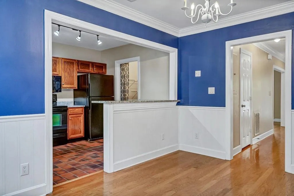 7500 Roswell Road Unit 33, Sandy Springs, Georgia 30350, 2 Bedrooms Bedrooms, ,2 BathroomsBathrooms,Residential,Sold,7500 Roswell Road Unit 33,6862366