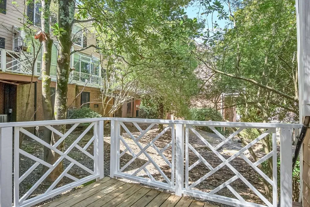 7500 Roswell Road Unit 33, Sandy Springs, Georgia 30350, 2 Bedrooms Bedrooms, ,2 BathroomsBathrooms,Residential,Sold,7500 Roswell Road Unit 33,6862366