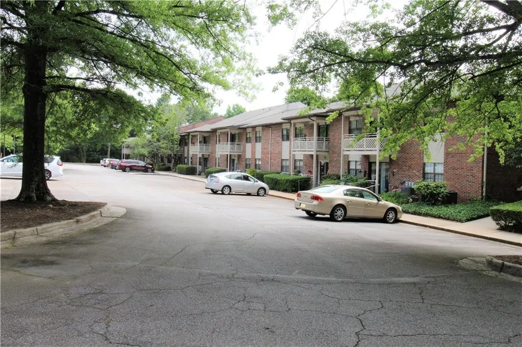 475 Mount Vernon Highway Ne Unit C230, Atlanta, Georgia 30328, 1 Bedroom Bedrooms, ,1 BathroomBathrooms,Residential,Sold,475 Mount Vernon Highway Ne Unit C230,6824715