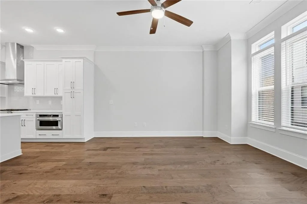 579 Broadview Place Ne, Atlanta, Georgia 30324, 3 Bedrooms Bedrooms, 0 ,3 BathroomsBathrooms,Residential,For Sale,579 Broadview Place Ne,7847316