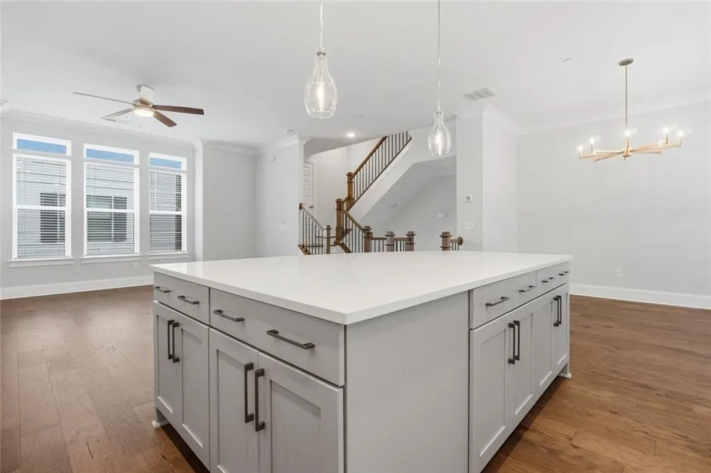 579 Broadview Place Ne, Atlanta, Georgia 30324, 3 Bedrooms Bedrooms, 0 ,3 BathroomsBathrooms,Residential,For Sale,579 Broadview Place Ne,7847316