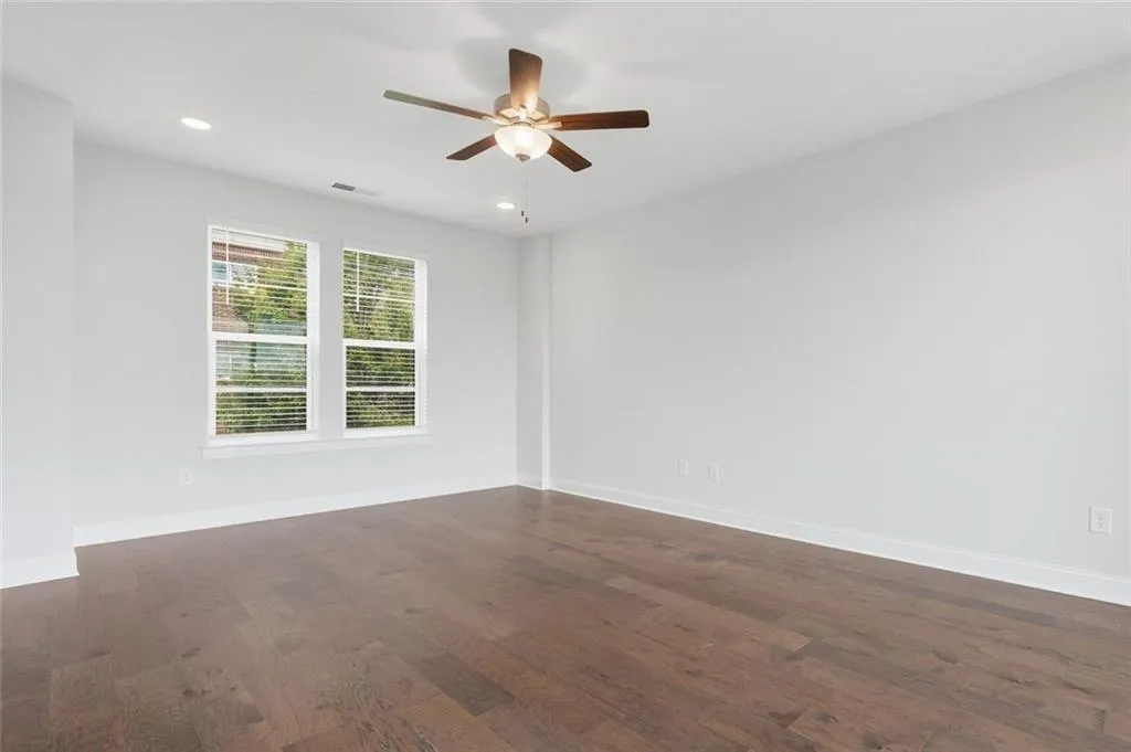 579 Broadview Place Ne, Atlanta, Georgia 30324, 3 Bedrooms Bedrooms, 0 ,3 BathroomsBathrooms,Residential,For Sale,579 Broadview Place Ne,7847316