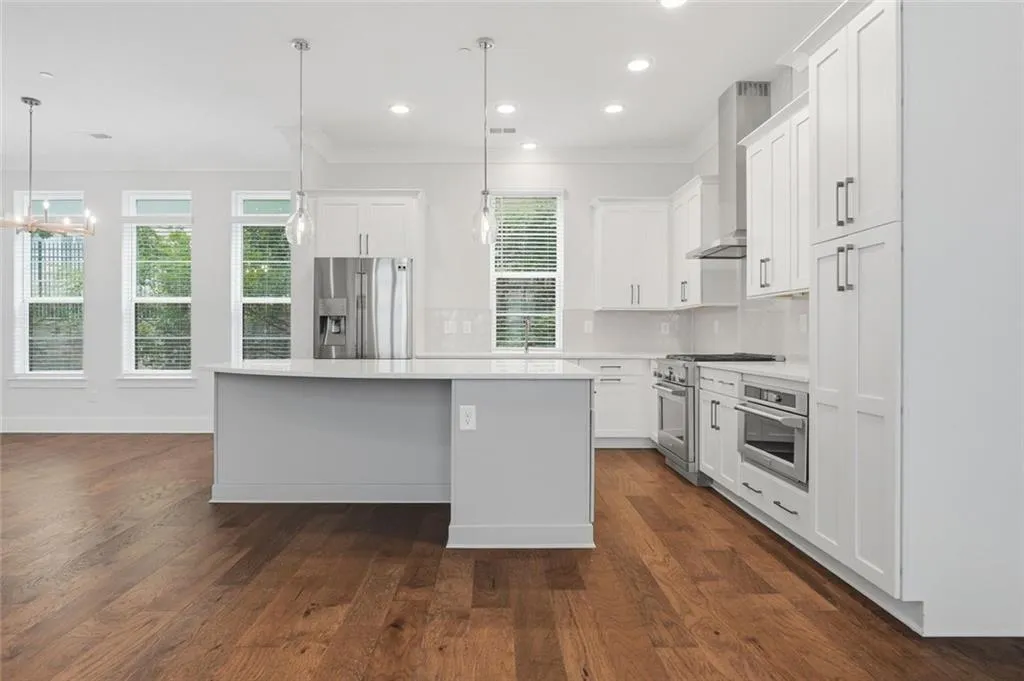 579 Broadview Place Ne, Atlanta, Georgia 30324, 3 Bedrooms Bedrooms, 0 ,3 BathroomsBathrooms,Residential,For Sale,579 Broadview Place Ne,7847316