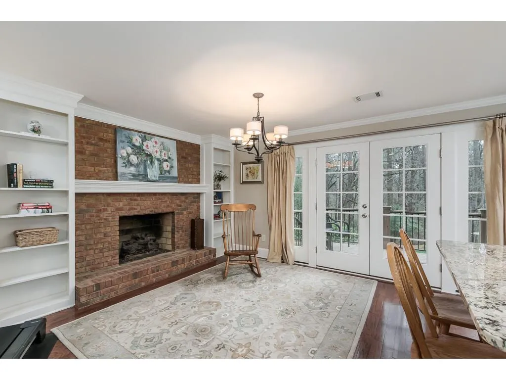 7675 Brigham Drive, Sandy Springs, Georgia 30350, 5 Bedrooms Bedrooms, ,4 BathroomsBathrooms,Residential,Sold,7675 Brigham Drive,6678397