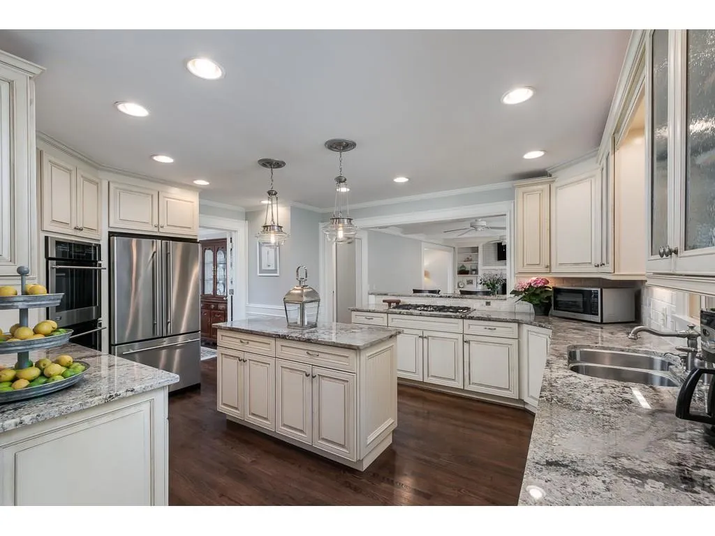 7675 Brigham Drive, Sandy Springs, Georgia 30350, 5 Bedrooms Bedrooms, ,4 BathroomsBathrooms,Residential,Sold,7675 Brigham Drive,6678397