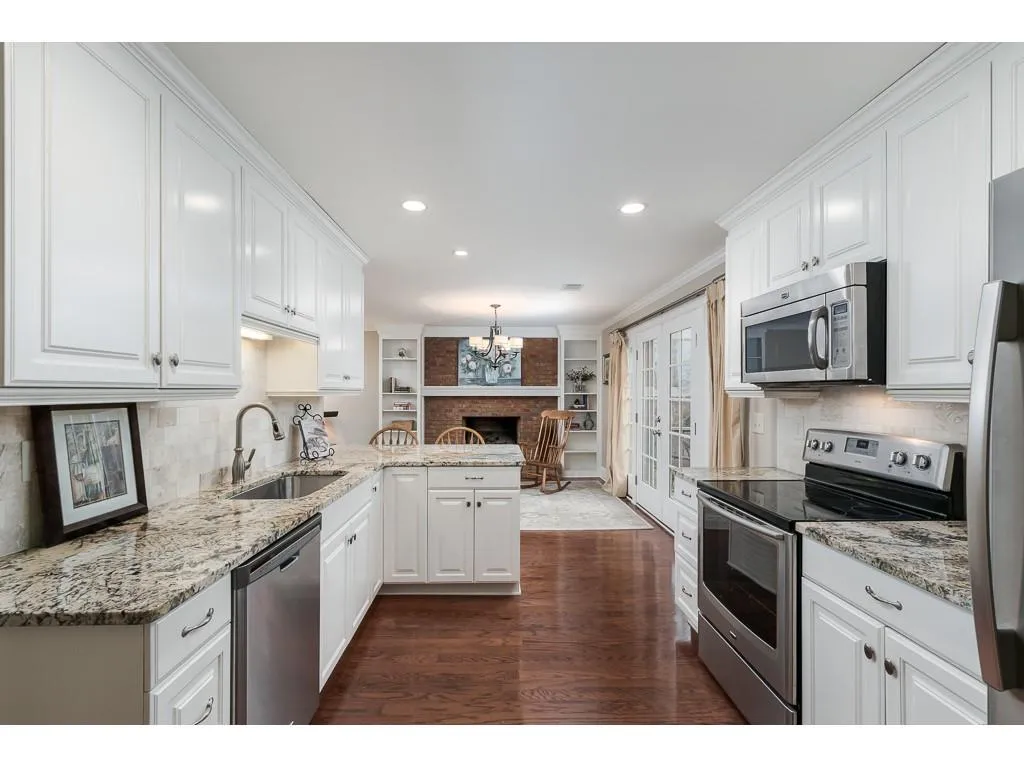 7675 Brigham Drive, Sandy Springs, Georgia 30350, 5 Bedrooms Bedrooms, ,4 BathroomsBathrooms,Residential,Sold,7675 Brigham Drive,6678397