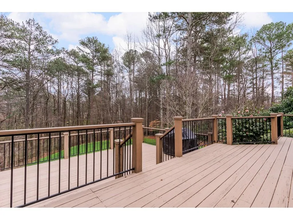 7675 Brigham Drive, Sandy Springs, Georgia 30350, 5 Bedrooms Bedrooms, ,4 BathroomsBathrooms,Residential,Sold,7675 Brigham Drive,6678397