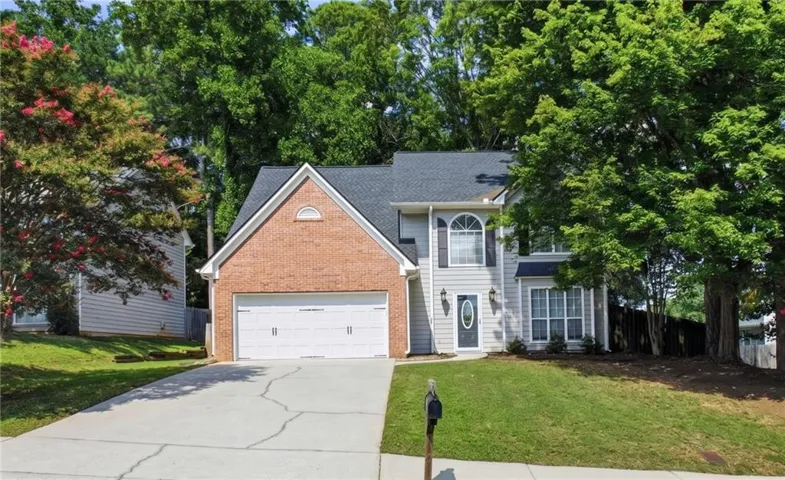 640 Suwanee Lakes Circle, Suwanee, Georgia 30024