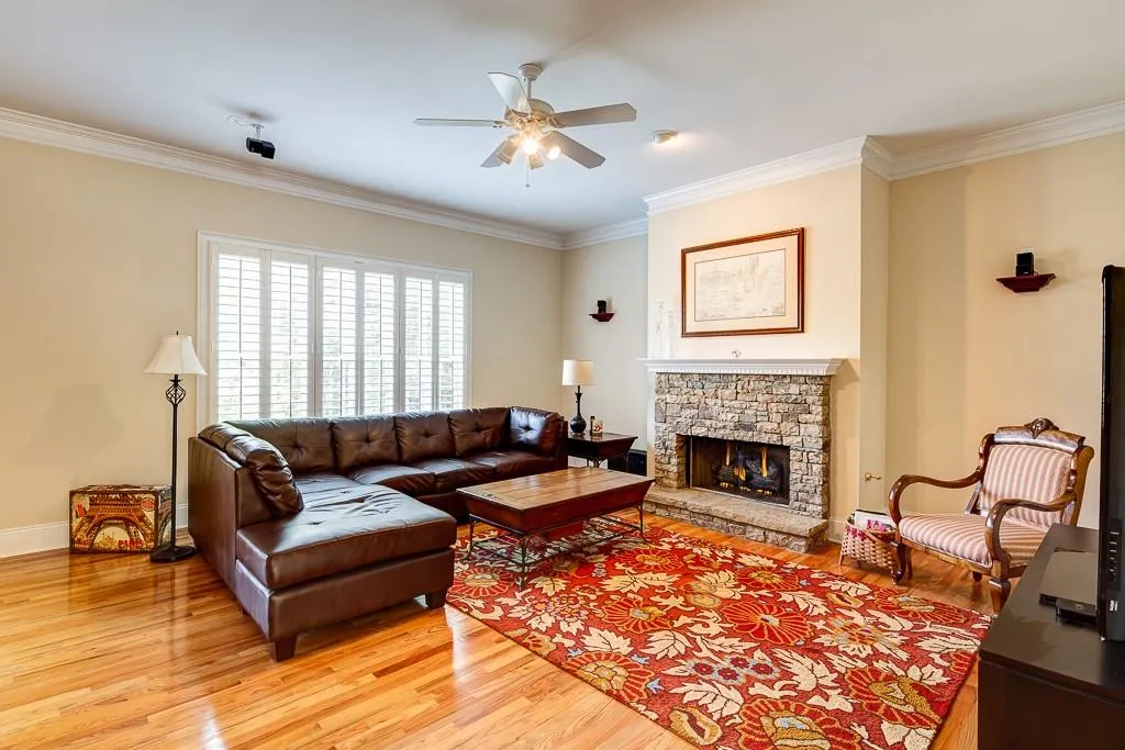 475 Wembley Circle, Sandy Springs, Georgia 30328, 4 Bedrooms Bedrooms, ,4 BathroomsBathrooms,Residential,Sold,475 Wembley Circle,5689291