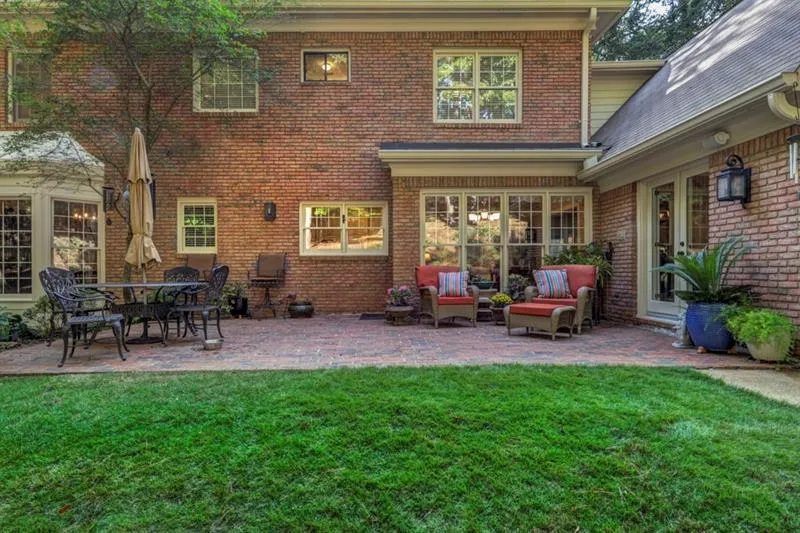 7565 Bridgegate Court, Sandy Springs, Georgia 30350, 4 Bedrooms Bedrooms, ,4 BathroomsBathrooms,Residential,Sold,7565 Bridgegate Court,6633560