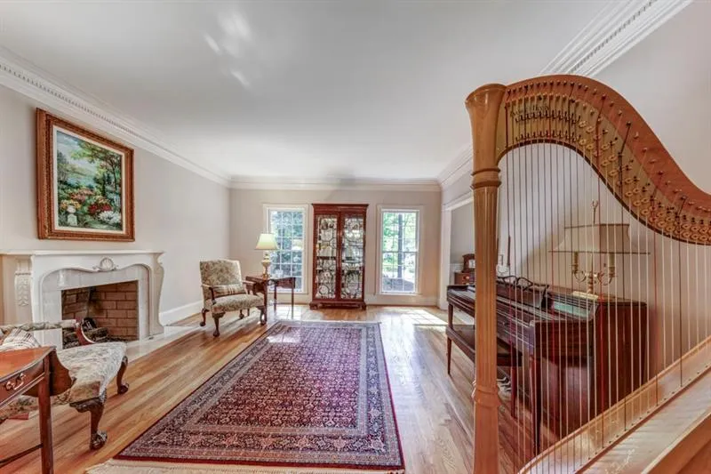7565 Bridgegate Court, Sandy Springs, Georgia 30350, 4 Bedrooms Bedrooms, ,4 BathroomsBathrooms,Residential,Sold,7565 Bridgegate Court,6633560