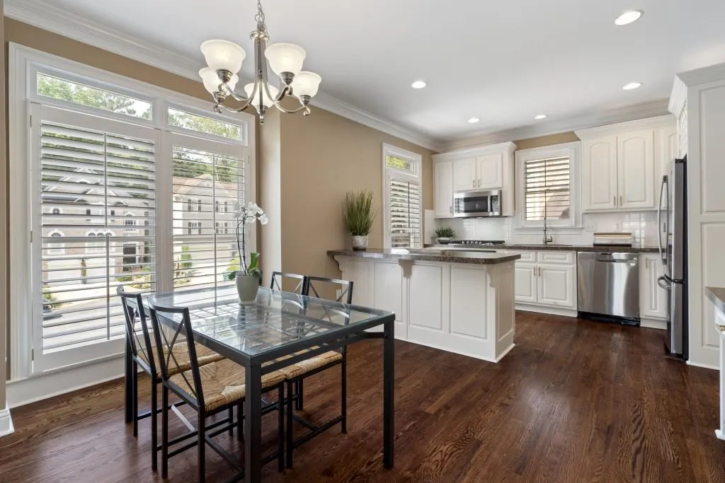 915 Roberts Landing Cove, Sandy Springs, Georgia 30350, 4 Bedrooms Bedrooms, ,3 BathroomsBathrooms,Residential,Sold,915 Roberts Landing Cove,7455098