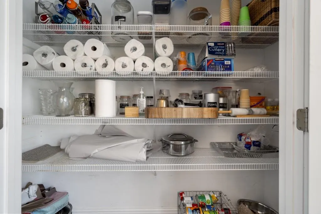 915 Roberts Landing Cove, Sandy Springs, Georgia 30350, 4 Bedrooms Bedrooms, ,3 BathroomsBathrooms,Residential,Sold,915 Roberts Landing Cove,7455098