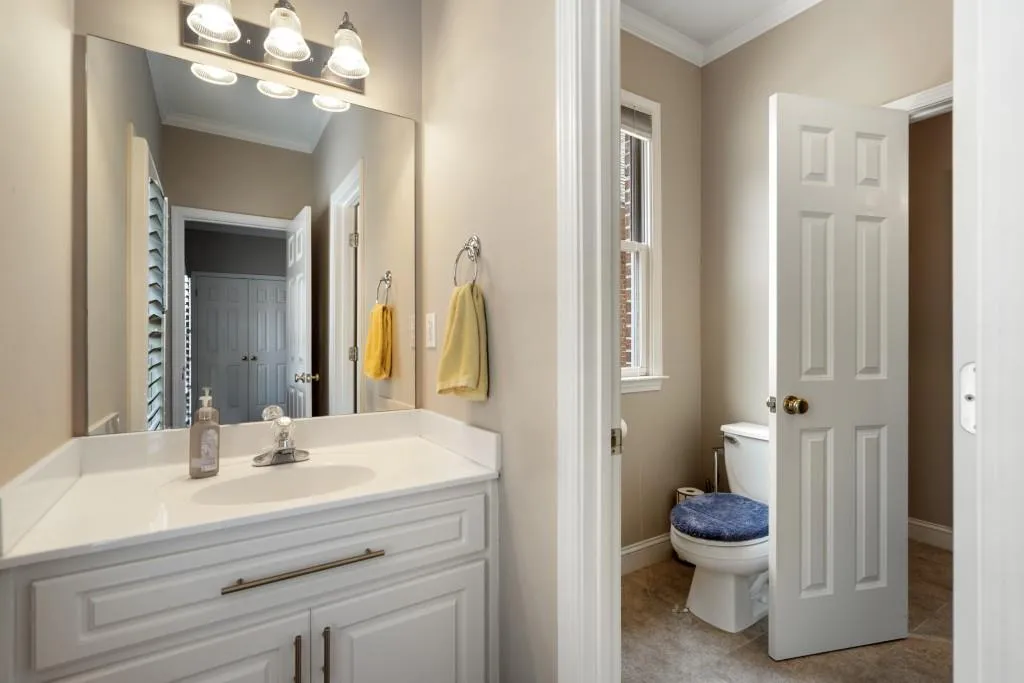 915 Roberts Landing Cove, Sandy Springs, Georgia 30350, 4 Bedrooms Bedrooms, ,3 BathroomsBathrooms,Residential,Sold,915 Roberts Landing Cove,7455098