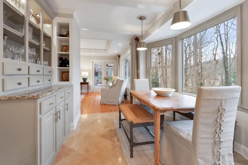 244 Devonwood Drive, Sandy Springs, Georgia 30328, 3 Bedrooms Bedrooms, ,3 BathroomsBathrooms,Residential,Sold,244 Devonwood Drive,6841545