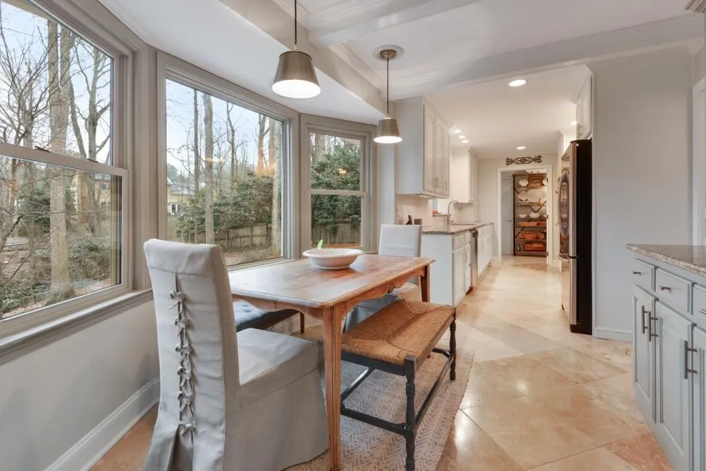 244 Devonwood Drive, Sandy Springs, Georgia 30328, 3 Bedrooms Bedrooms, ,3 BathroomsBathrooms,Residential,Sold,244 Devonwood Drive,6841545