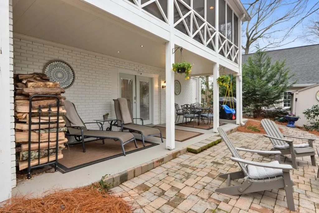 244 Devonwood Drive, Sandy Springs, Georgia 30328, 3 Bedrooms Bedrooms, ,3 BathroomsBathrooms,Residential,Sold,244 Devonwood Drive,6841545