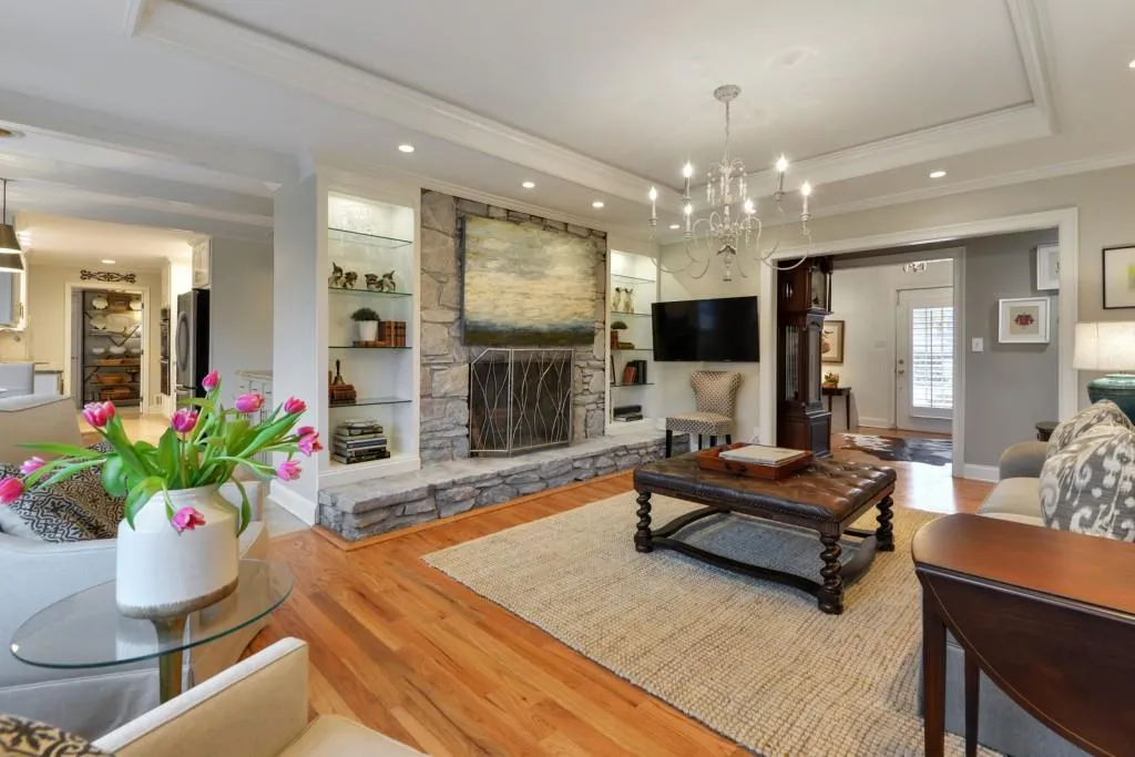 244 Devonwood Drive, Sandy Springs, Georgia 30328, 3 Bedrooms Bedrooms, ,3 BathroomsBathrooms,Residential,Sold,244 Devonwood Drive,6841545