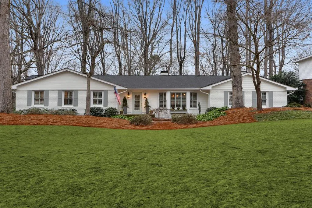 244 Devonwood Drive, Sandy Springs, Georgia 30328, 3 Bedrooms Bedrooms, ,3 BathroomsBathrooms,Residential,Sold,244 Devonwood Drive,6841545