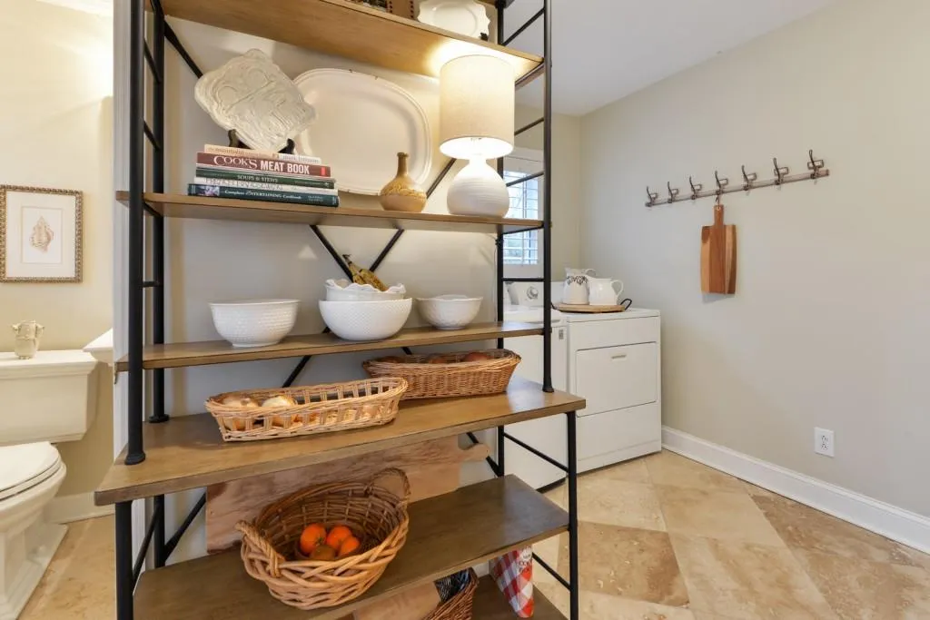 244 Devonwood Drive, Sandy Springs, Georgia 30328, 3 Bedrooms Bedrooms, ,3 BathroomsBathrooms,Residential,Sold,244 Devonwood Drive,6841545