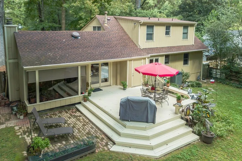 2432 Ridgewood Road Nw, Atlanta, Georgia 30318, 3 Bedrooms Bedrooms, ,2 BathroomsBathrooms,Residential,Sold,2432 Ridgewood Road Nw,5913345